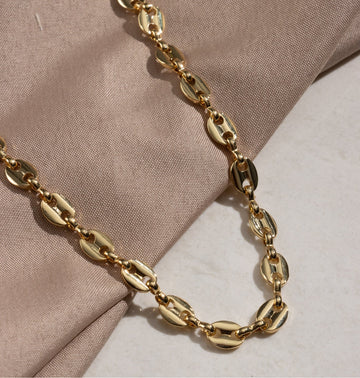 Curvy chain necklace